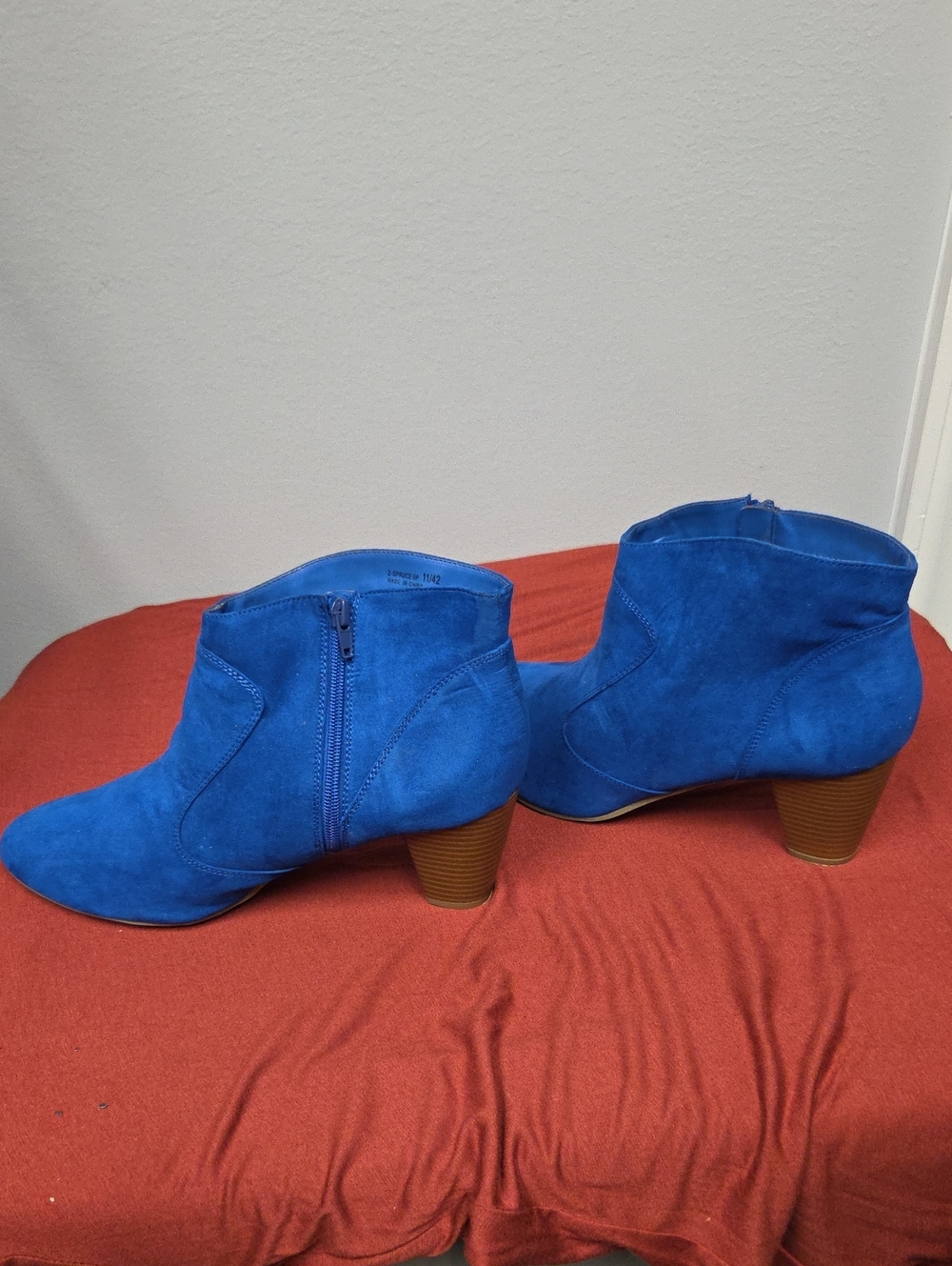 Chinese Laundry Electric Blue Suede Ankle Booties with Stacked Heel